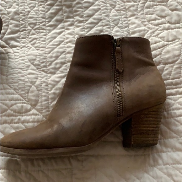 Crown Vintage Leather Bootie - Picture 2 of 5